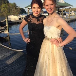 Black Sequined Mac Duggal Dress